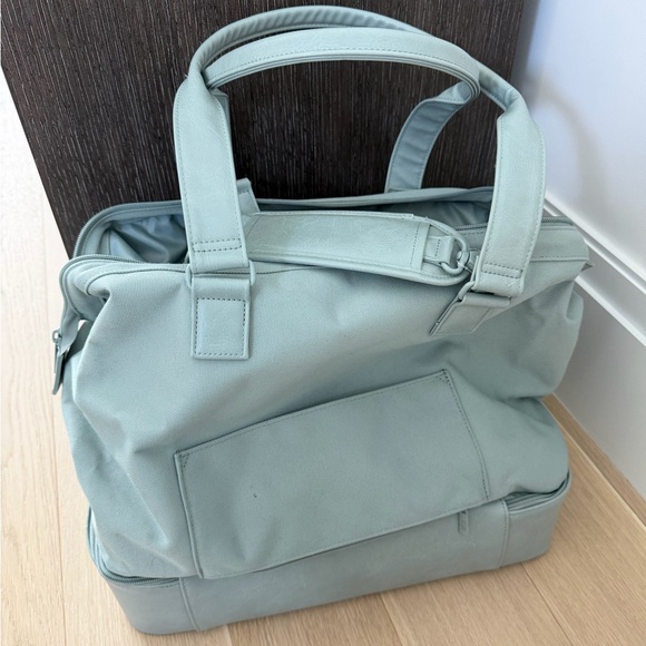 Beis Mini Weekend Traveler - Picture 3 of 4